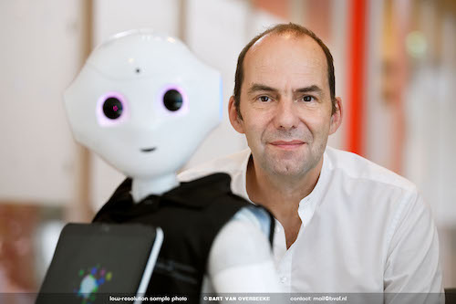 Vincent C. Müller  -   with Pepper, TU/e 2019